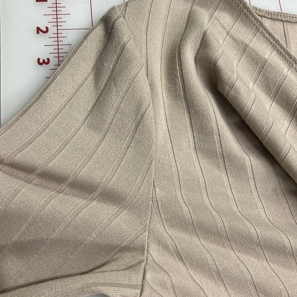 ASTR THE LABEL NWT Party/Work Asymmetric Twist Front Channel Knit Oatmeal DressM - Picture 8 of 16